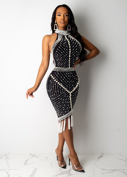 Black dress with white pearls outlet